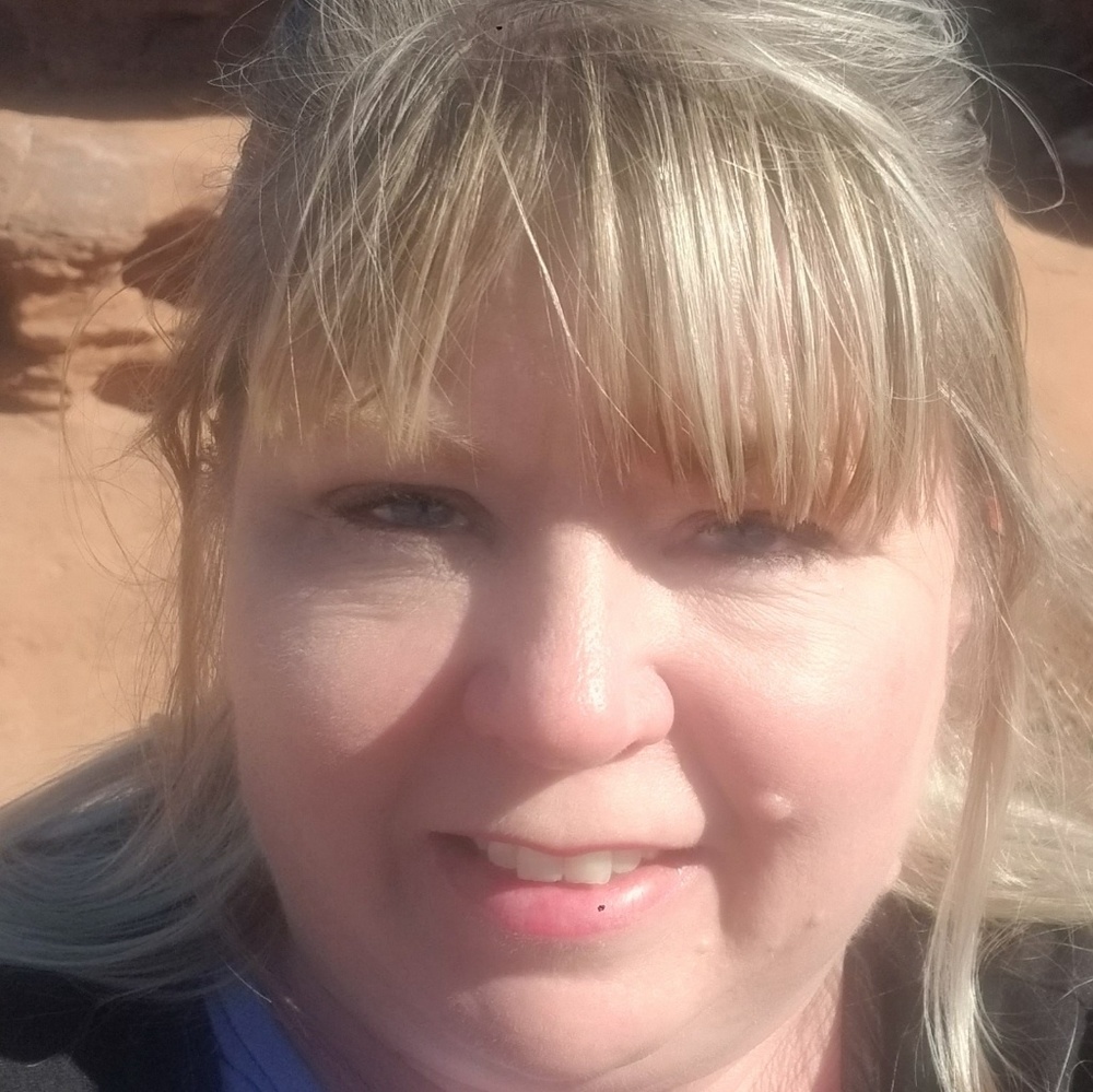 Meet your Posher, Julie